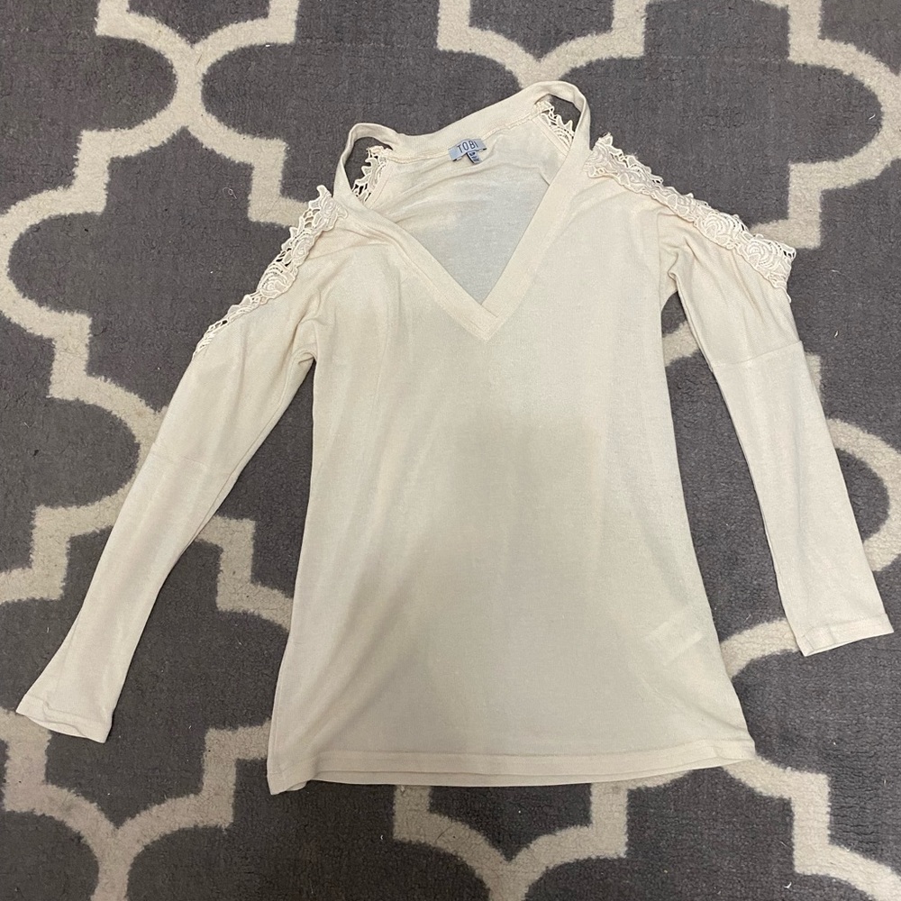 Tobi Cold Shoulder Top